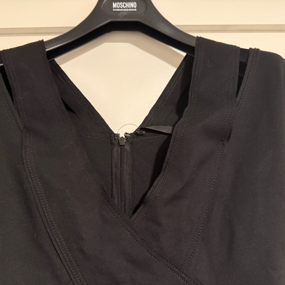 Black dress - Picture 4 of 4